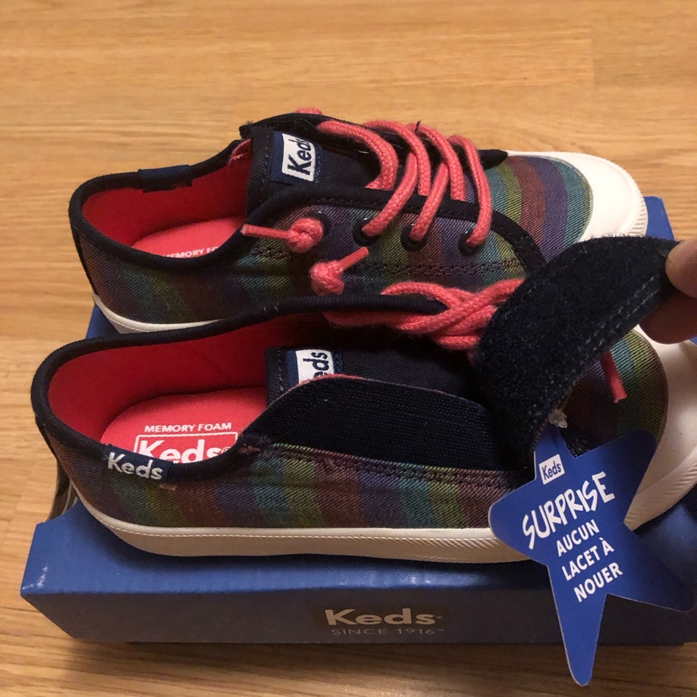 New “Keds” sneakers size 10 with box - Picture 3 of 7